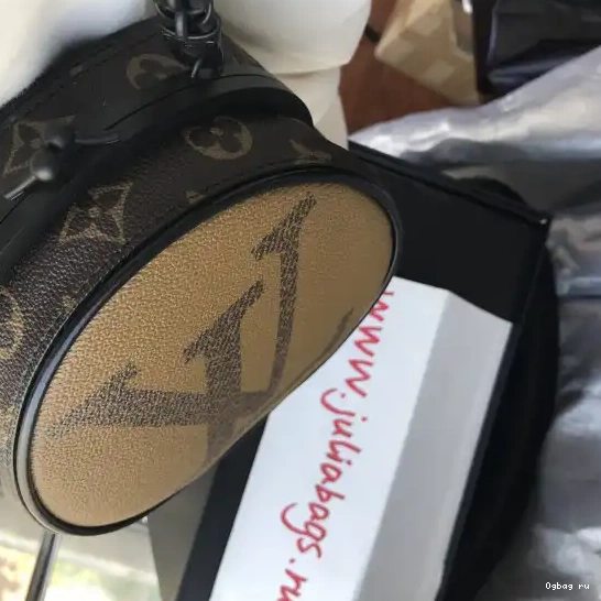 BC VUITTON BOURSICOT LOUIS 0513